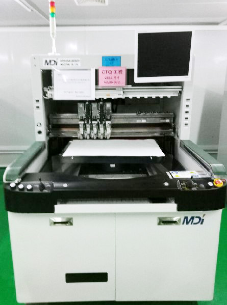 MDI五刀玻璃切割機(jī)MM700